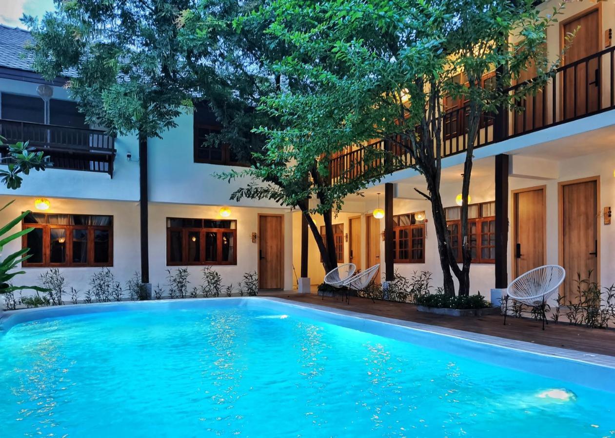 Hotel Aono Chiang Mai Extérieur photo
